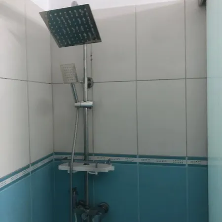 شقة Orest فلورا