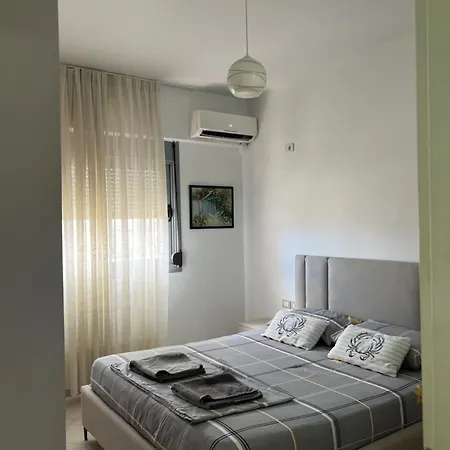 شقة Orest فلورا